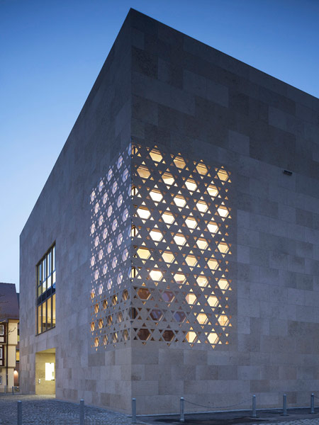 Contemporary Worship: Ulm Synagogue - Interior Design