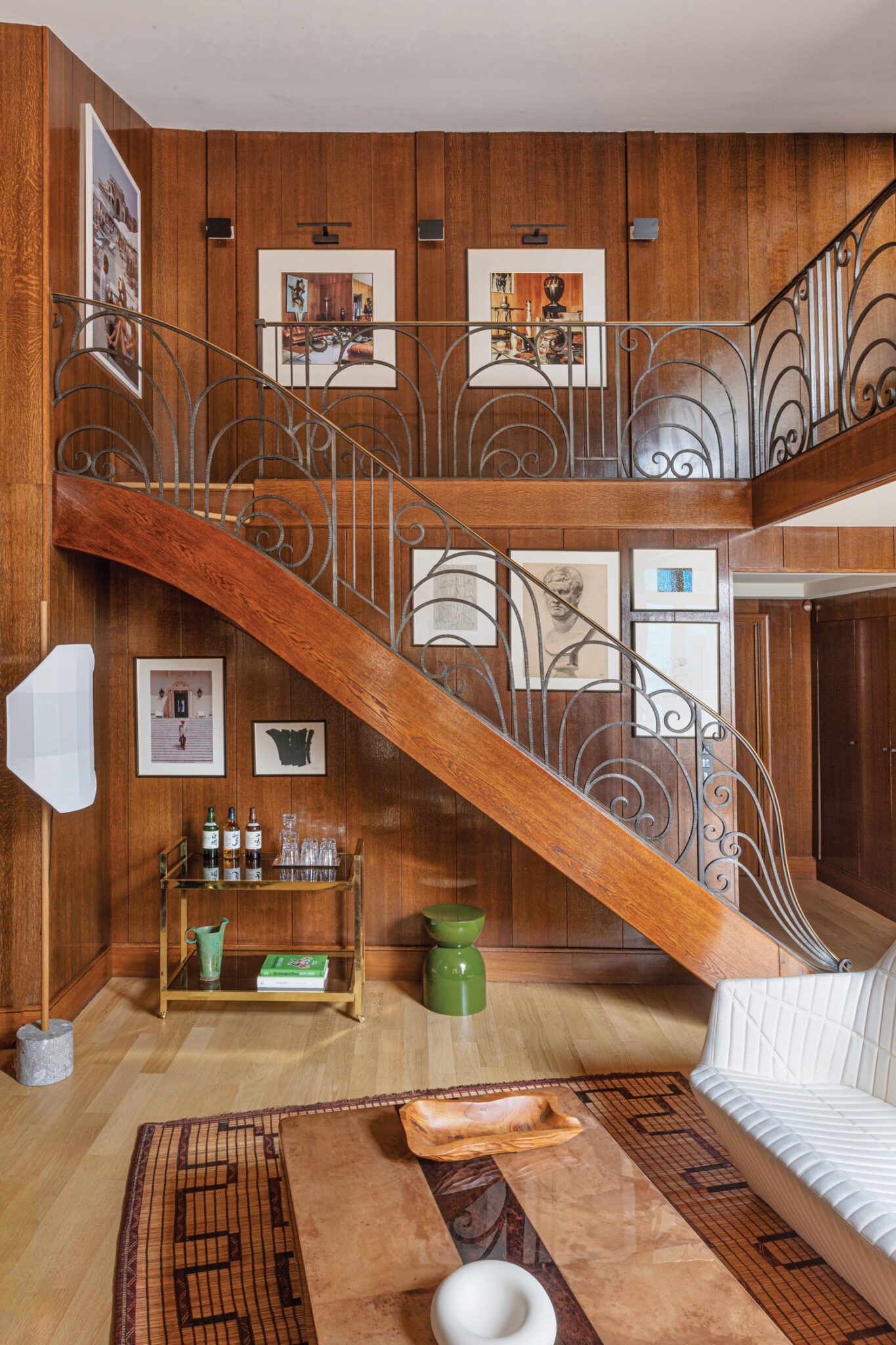 Hauvette and Madani Updates a 1980s Paris Apartment With Eclectic ...
