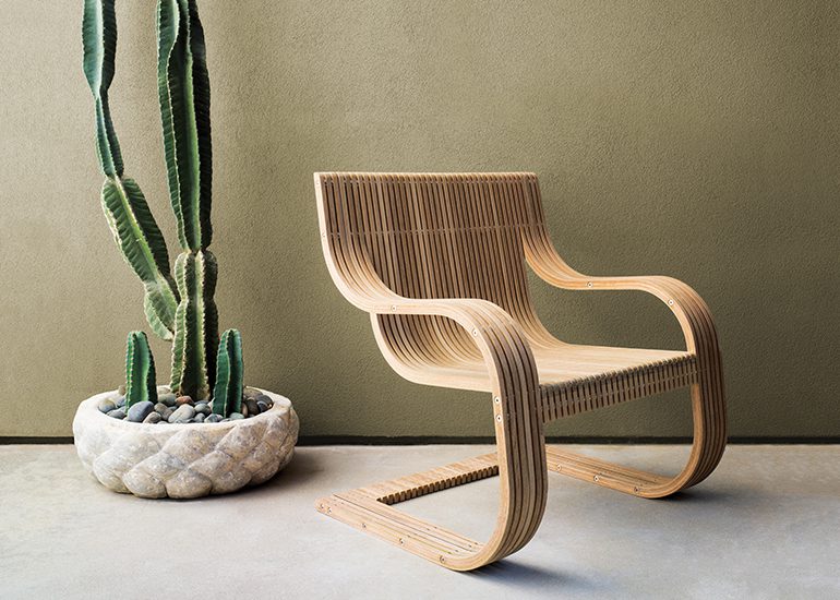 Continuous Line Lounge Chair by SheltonMindel