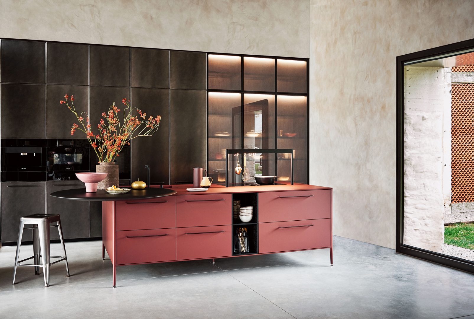 Cesar Unit Kitchen in Rosso Jaipur Fenix Laminate and Metallic Effect Lacquer