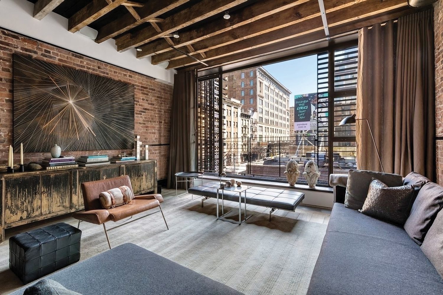 This SoHo Loft By Lee F Mindel Is Anything But Soulless Interior Design   Interior Design Residential Design Idx211001 Clroundup11 10.21 