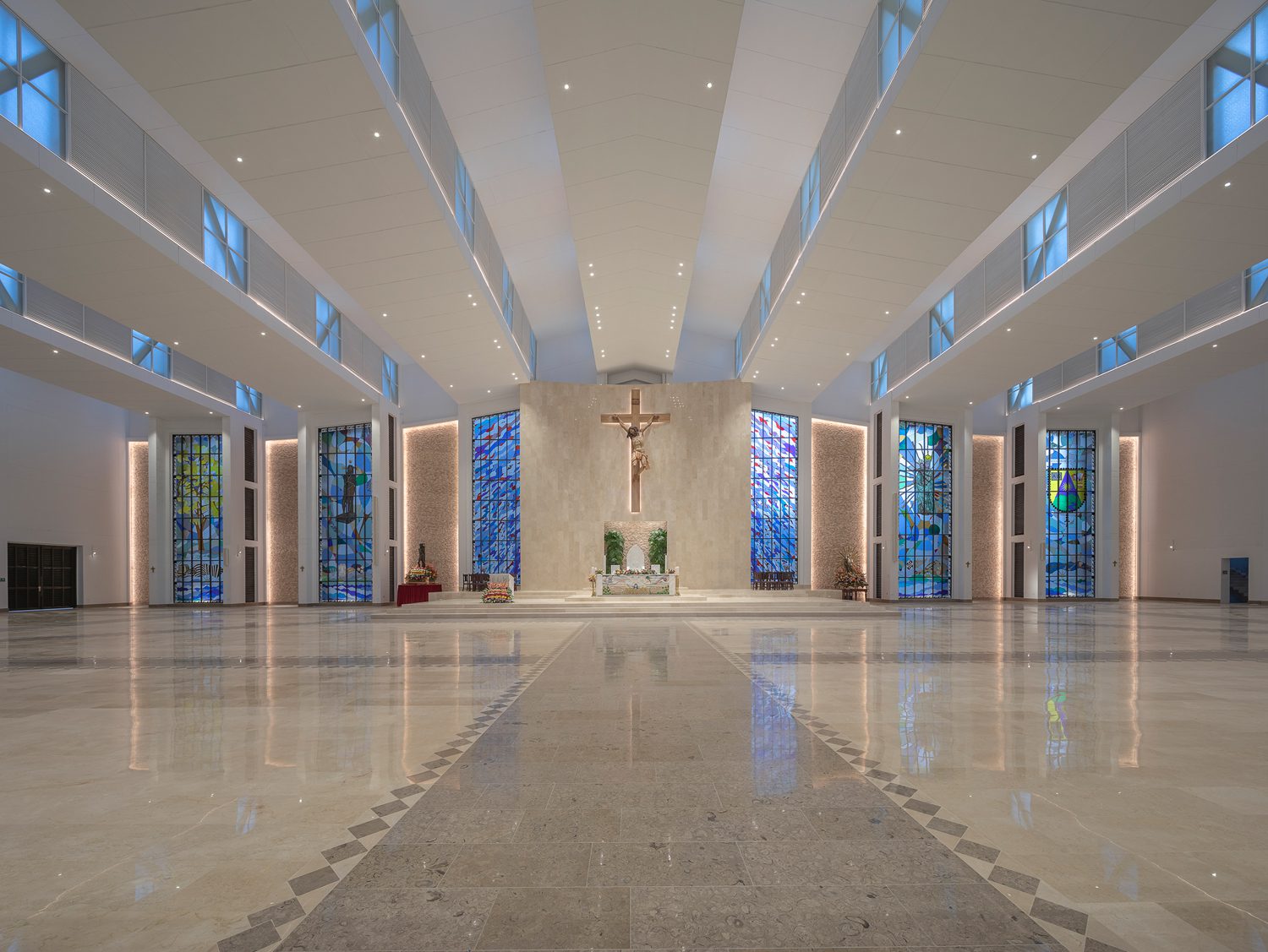 Stained glass windows for the Cathedral Saint Eccehomo of Valledupar, Cesar in Colombia by Daniel Castillo won a merit in the liturgical category. Photography courtesy of Daniel Castillo.