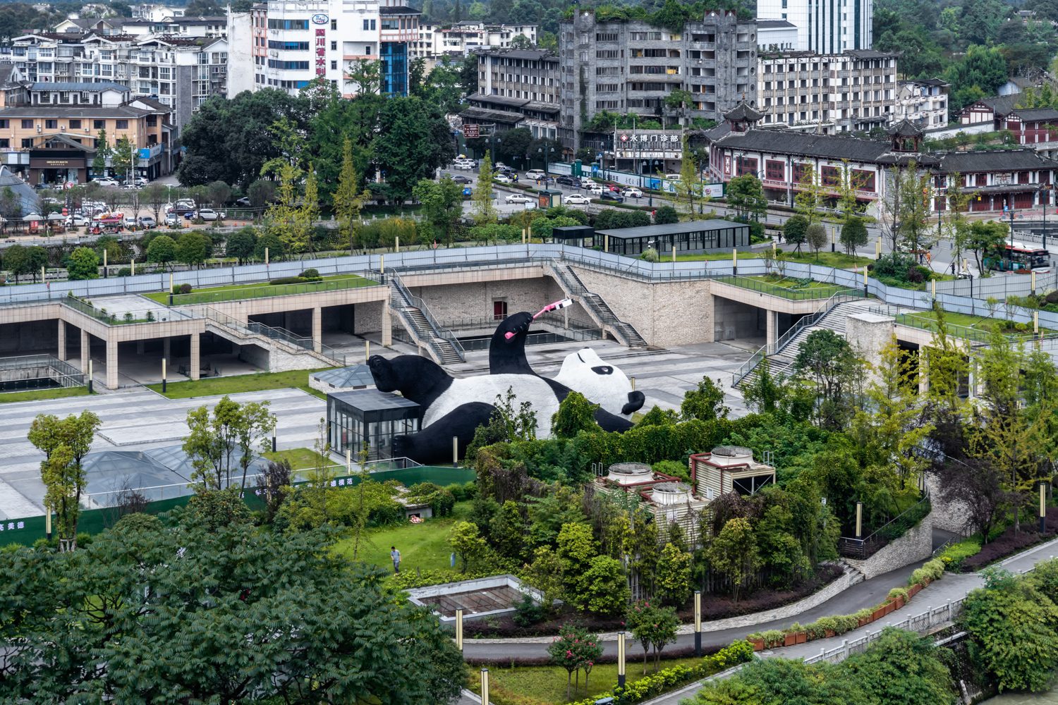 The Selfie Panda installation in Dujiangyan, China by Florentijn Hofman, UAP, and Chengdu Dujiangyan Cultural Tourism Investment Co. won a merit in the public spaces category. Photography by Rex Zou.