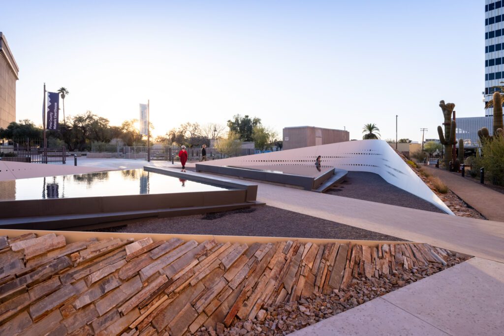 The Embrace January 8 memorial in Tucson, Arizona by Rebeca Mendez. Photography by Iwan Baan.