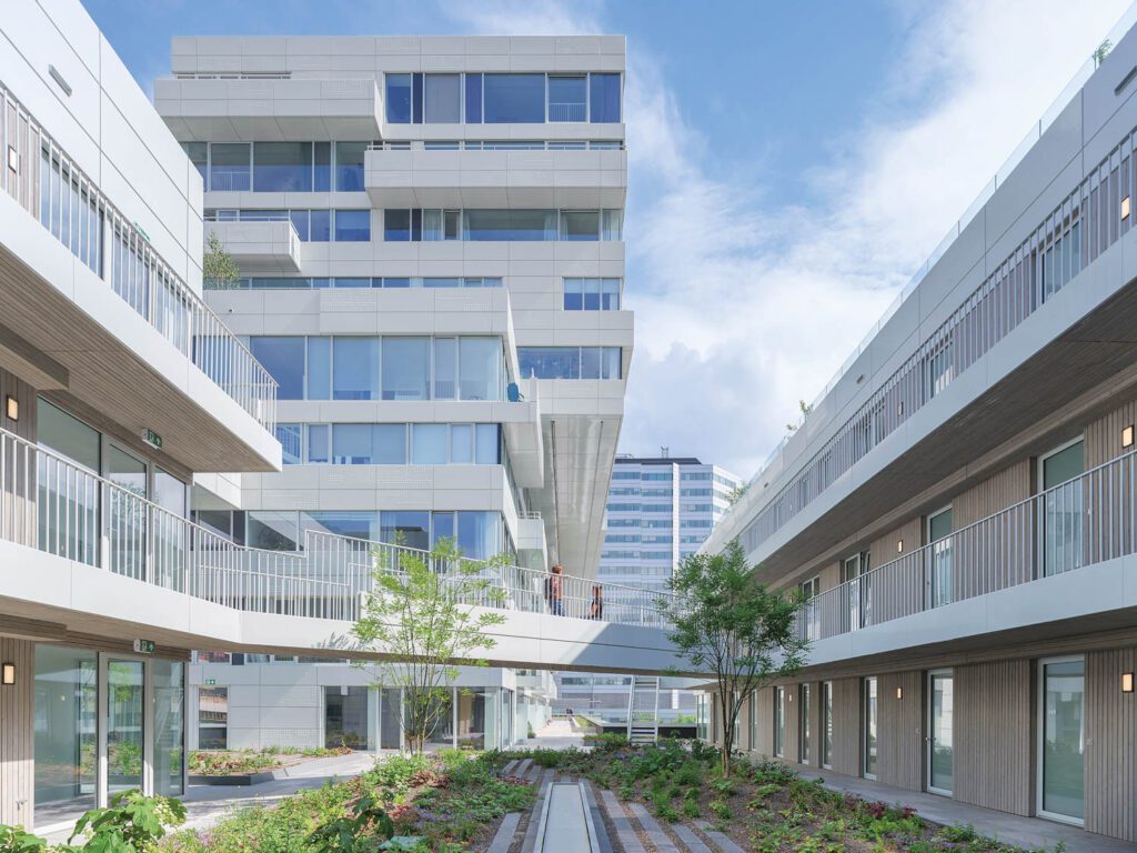 Het Platform’s balconies, terraces, and gardens, which create greater biodiversity and opportunities for outdoor living. Photography courtesy of Ossip Van Duivenbode.