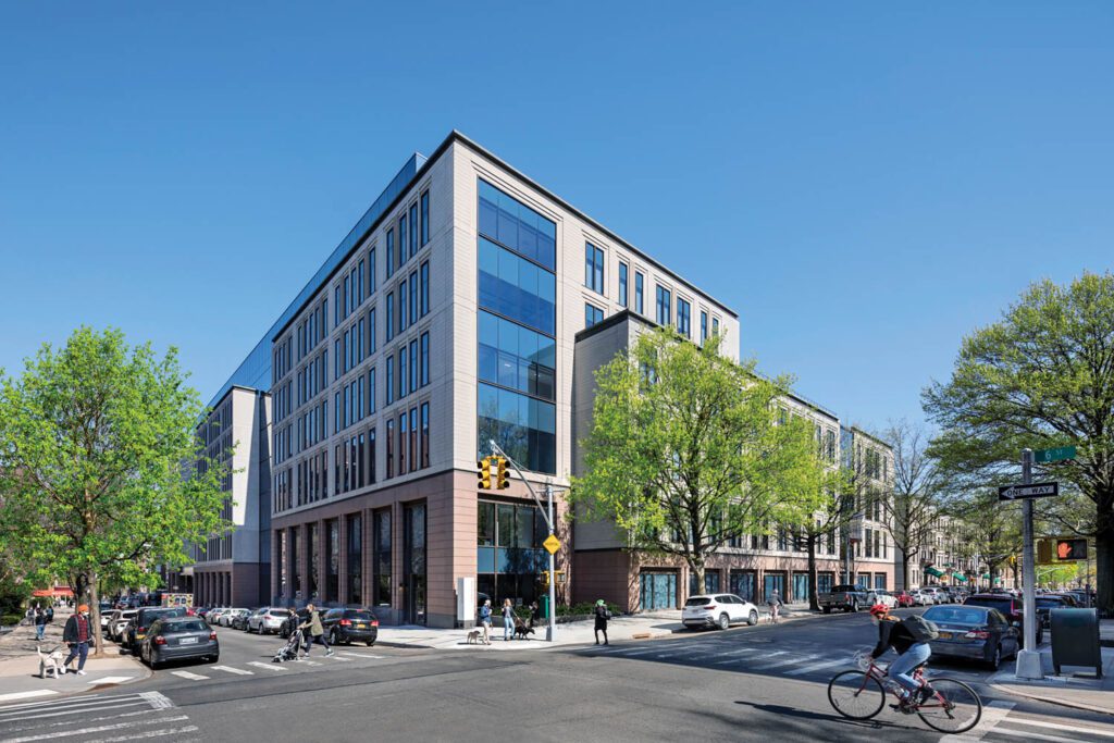 New York-Presbyterian Brooklyn Methodist Hospital Center for Community Health Health in Brooklyn by Perkins Eastman