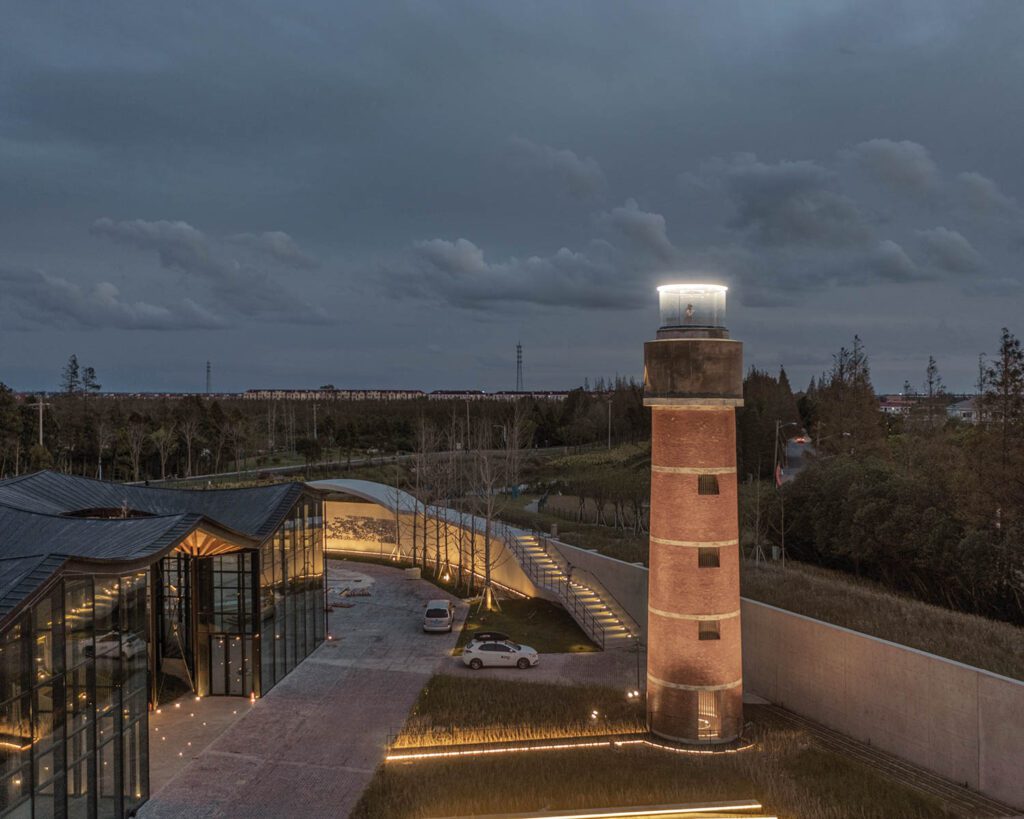 The 67-foot tower had been abandoned and now complements an adjacent conference center. Photography courtesy of CreatAR Images.