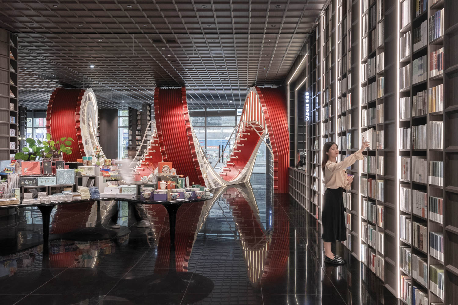 X+Living's Shenzhen Bookstore Echoes City's Essence