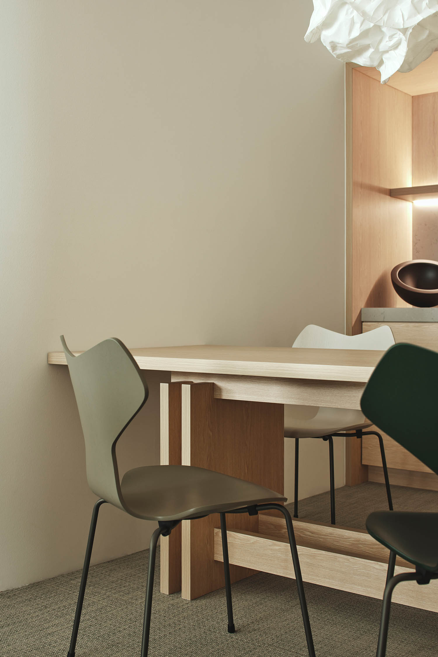 Right Angle Studio Designs an Inviting Family Office in Singapore ...