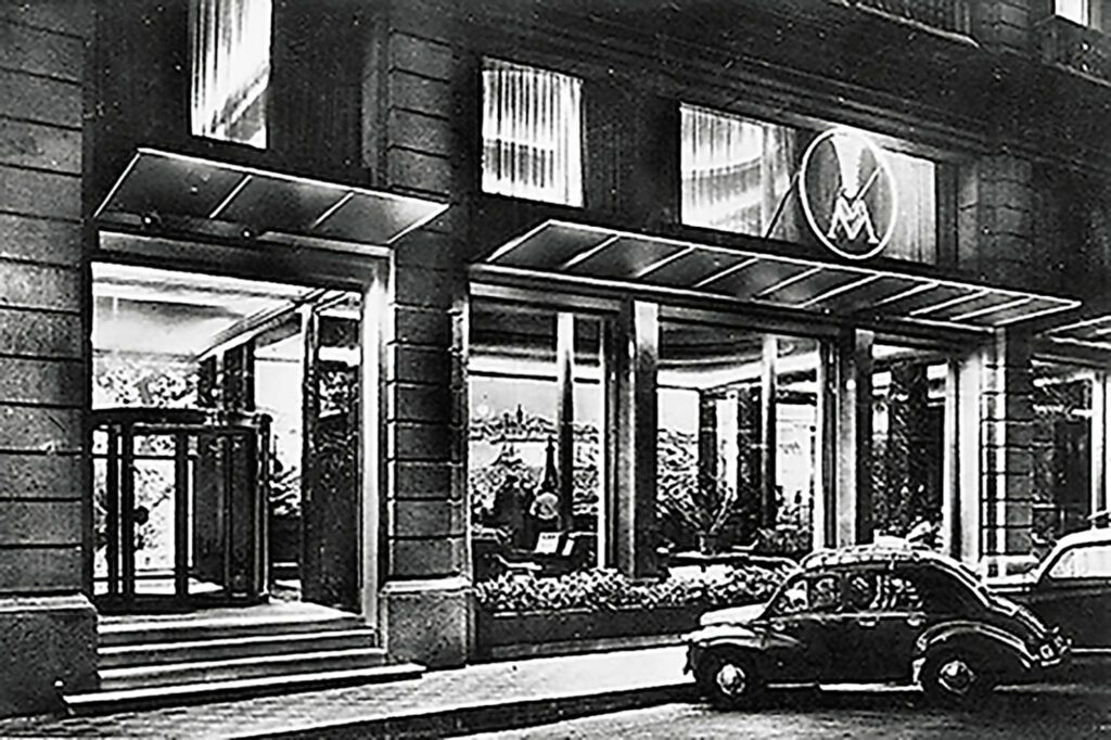 a vintage photo of Le Meridien Hotels