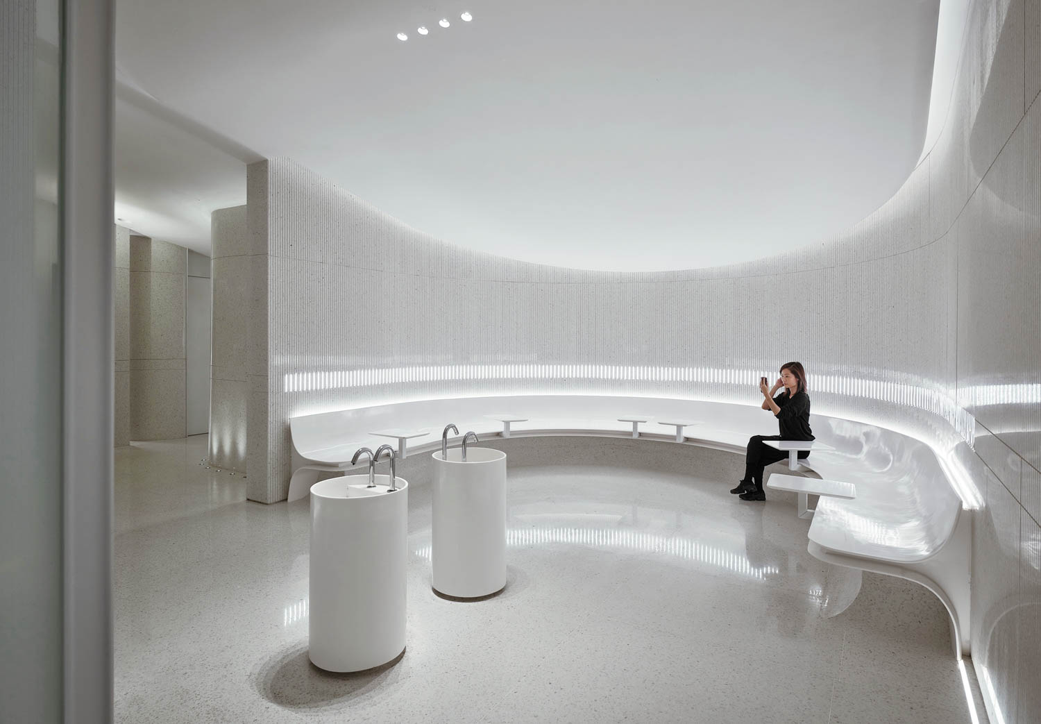 One Plus Partnership Adds Visual Intrigue to Cinesky Cinema in Shenzhen ...
