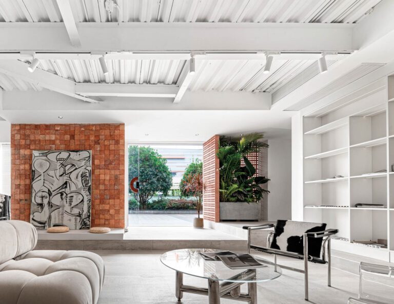 Prefix Design Creates a Fashionable Office of its Own in Chengdu, China ...