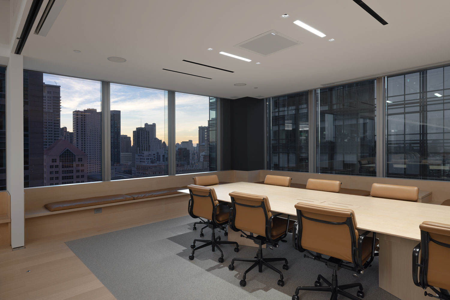 Studio Sarah Willmer Architecture Makes All the Right Moves for Turn/River Capital in San Francisco - Vimarsana News