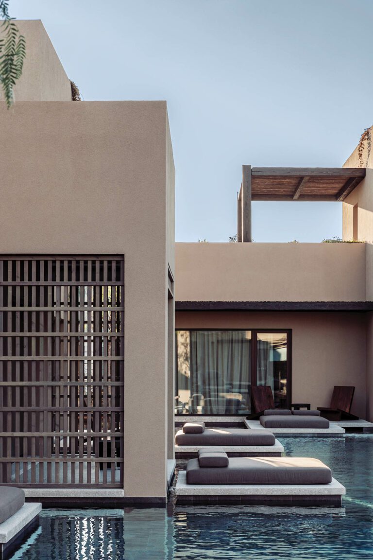 5 Must-See International Resorts With Stunning Vistas