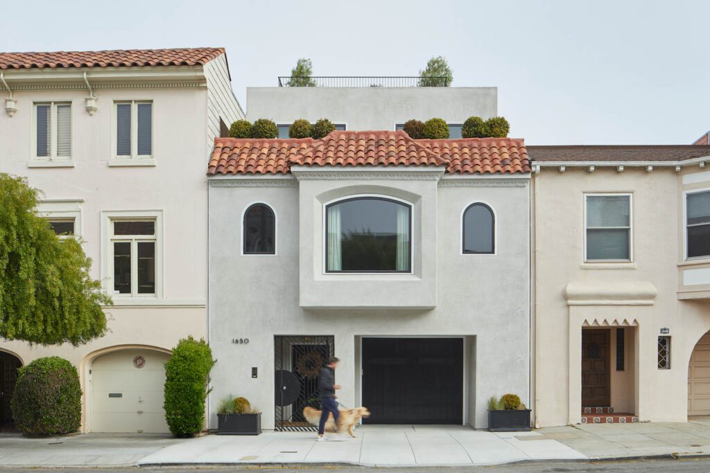 The Wraparound House's Spanish-Revival roots made way for today's Streamline Modern style.