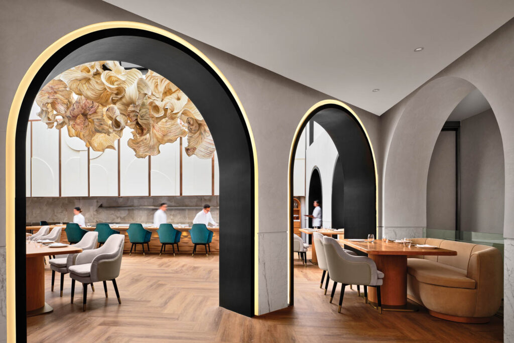 Lunch at Neiman Marcus's Zodiac Room, the One Place in Hudson Yards That  Actually Feels Like New York