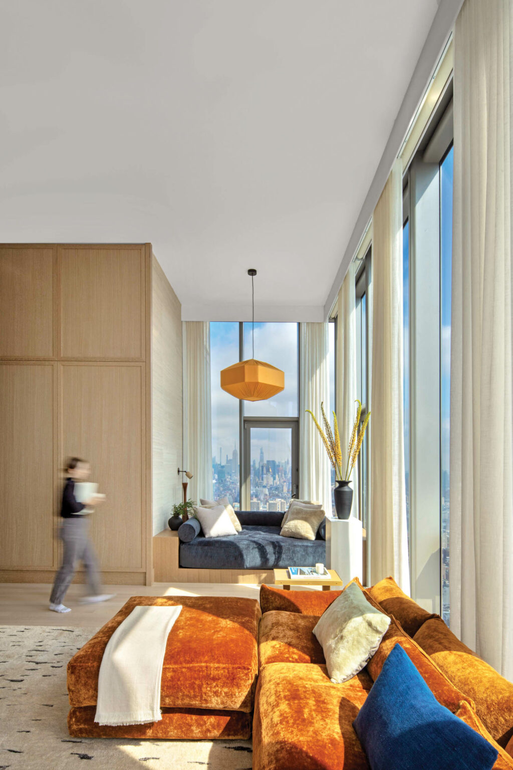 Meyer Davis Designs a Sprawling Manhattan Penthouse