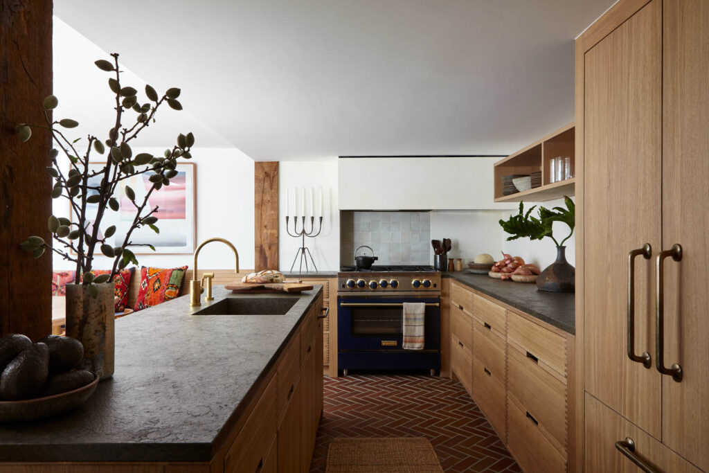 a Manhattan home's kitchen with neutral earth tones