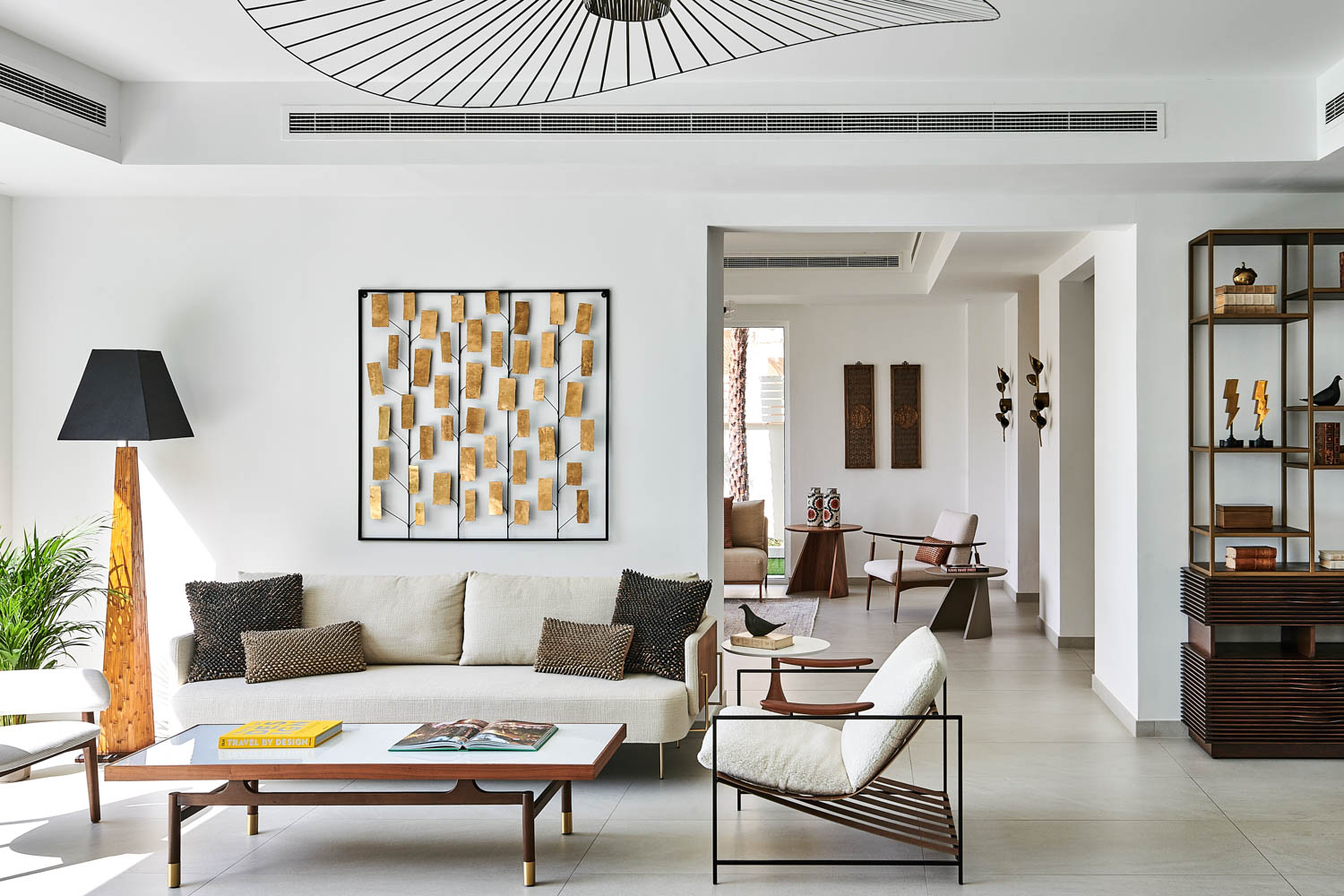 This Dubai Villa Offers an Artful Take on Tropical Modernism