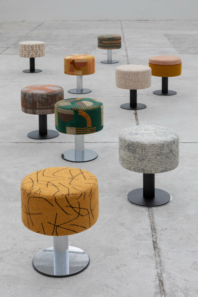 Stool 01 by Magic Circus Éditions