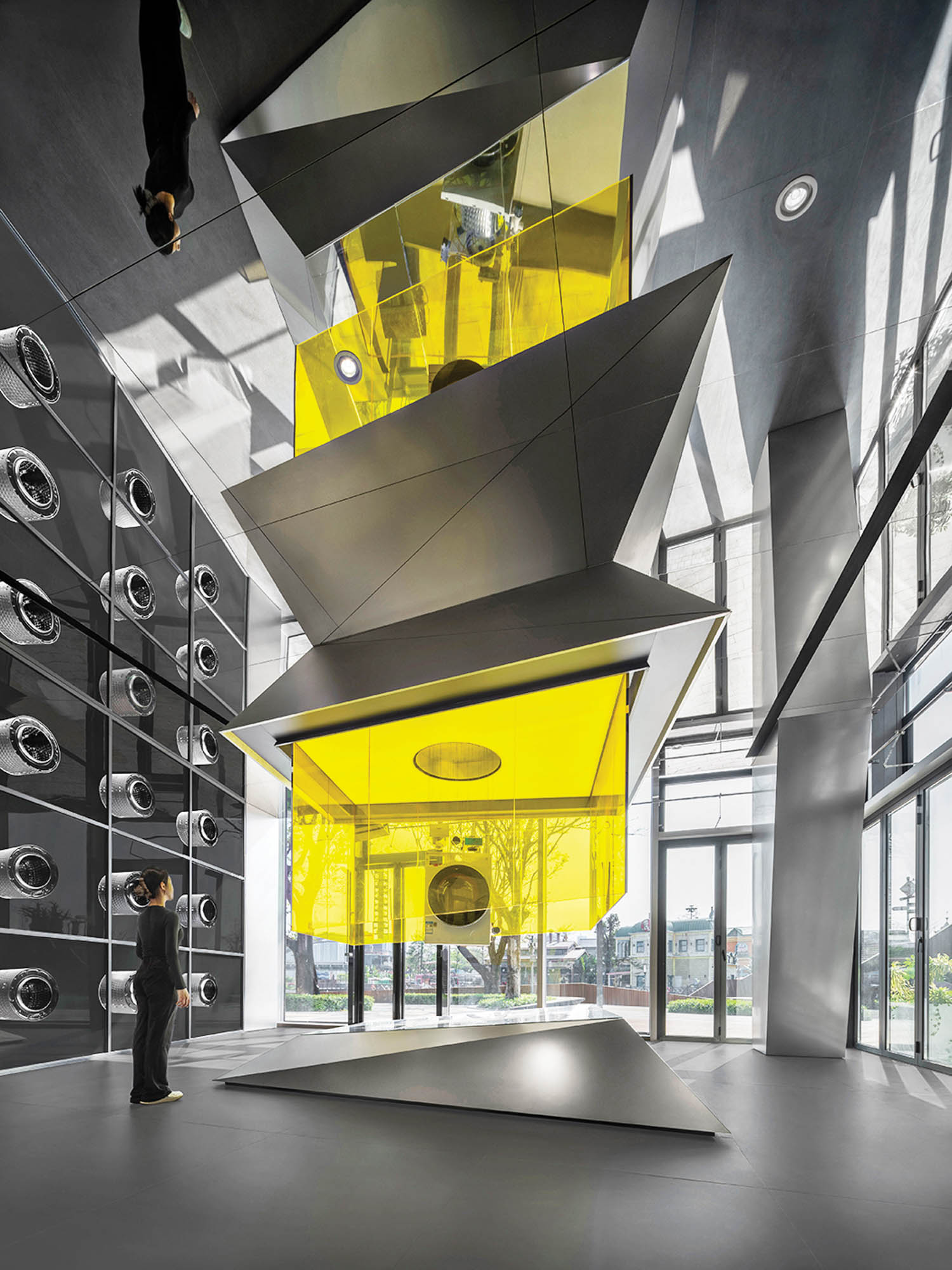 A Whirlpool Brand Experience Center Puts a Spin on Laundry