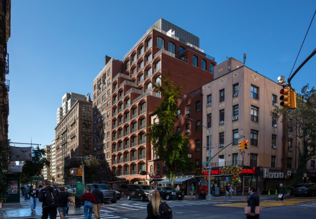 Kohn Pedersen Fox - 64 University Place image