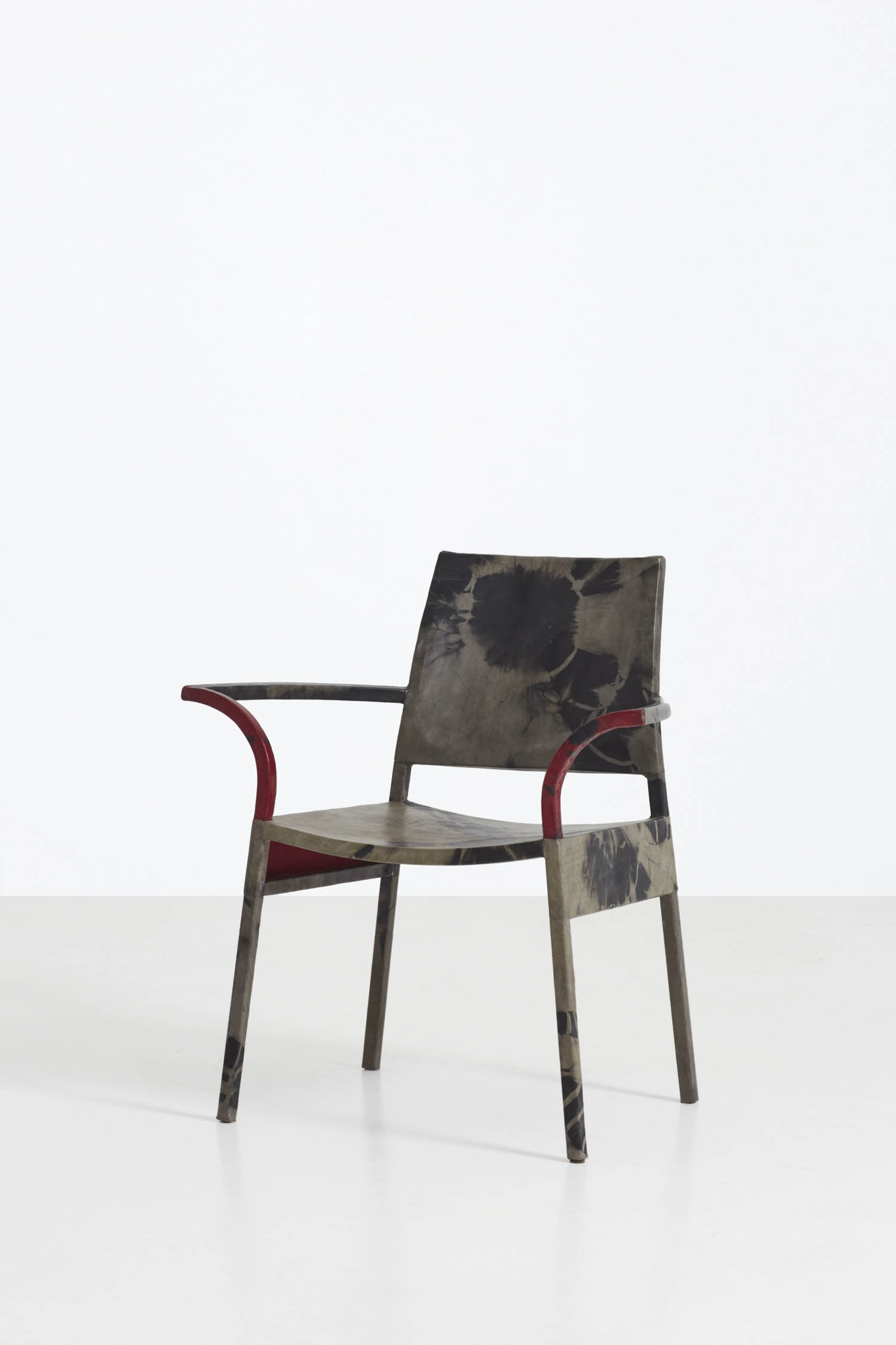 gray metal chair