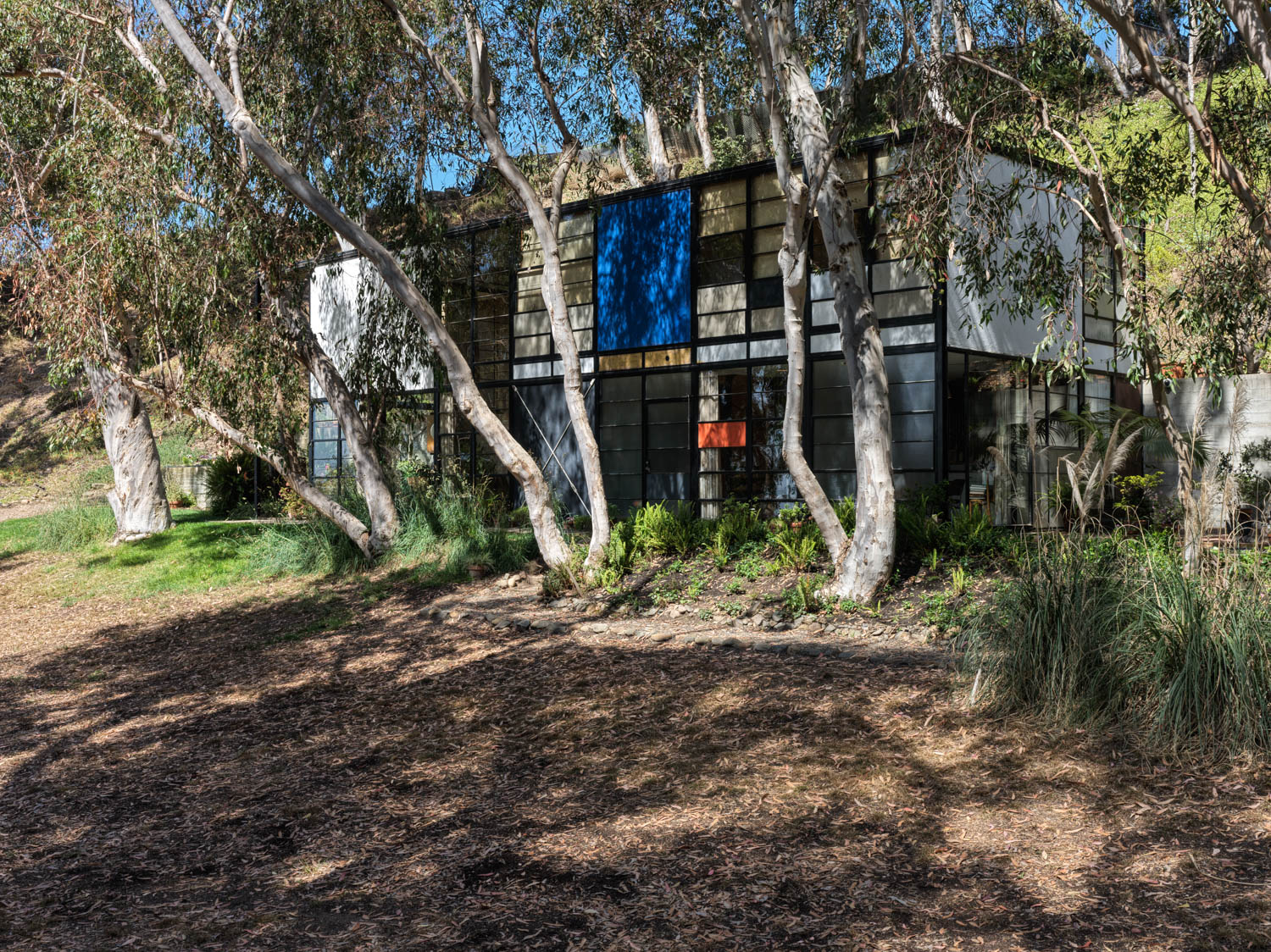 exterior of Eames House