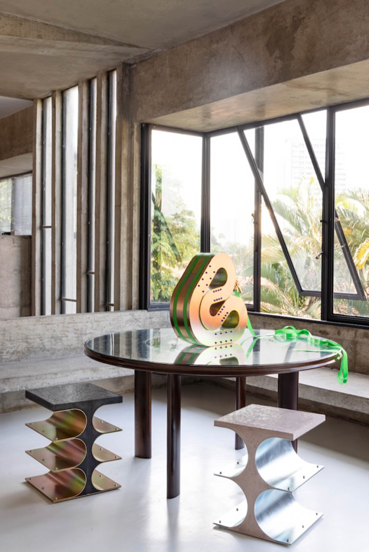 closeup of metal piece on glass table