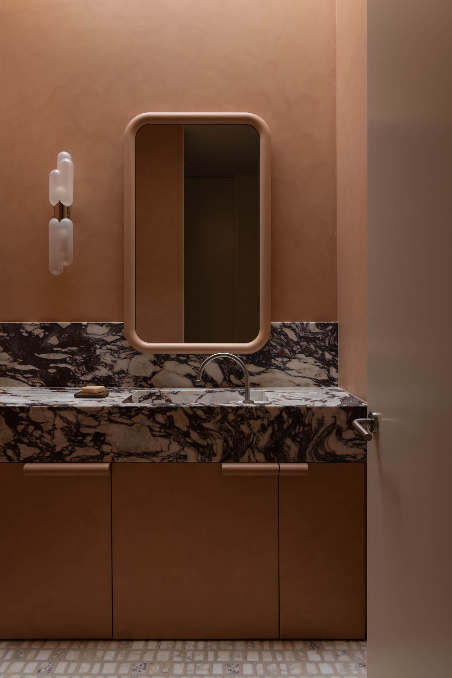 bathroom with terracotta paint