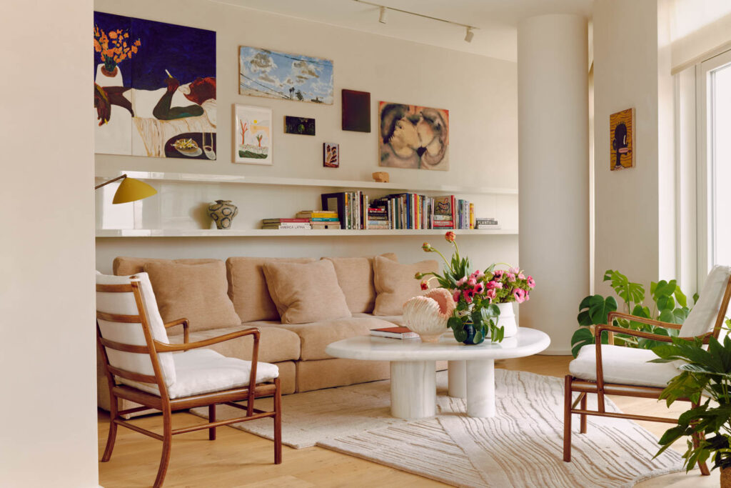 living area with vintage chairs in home by Mariagroup