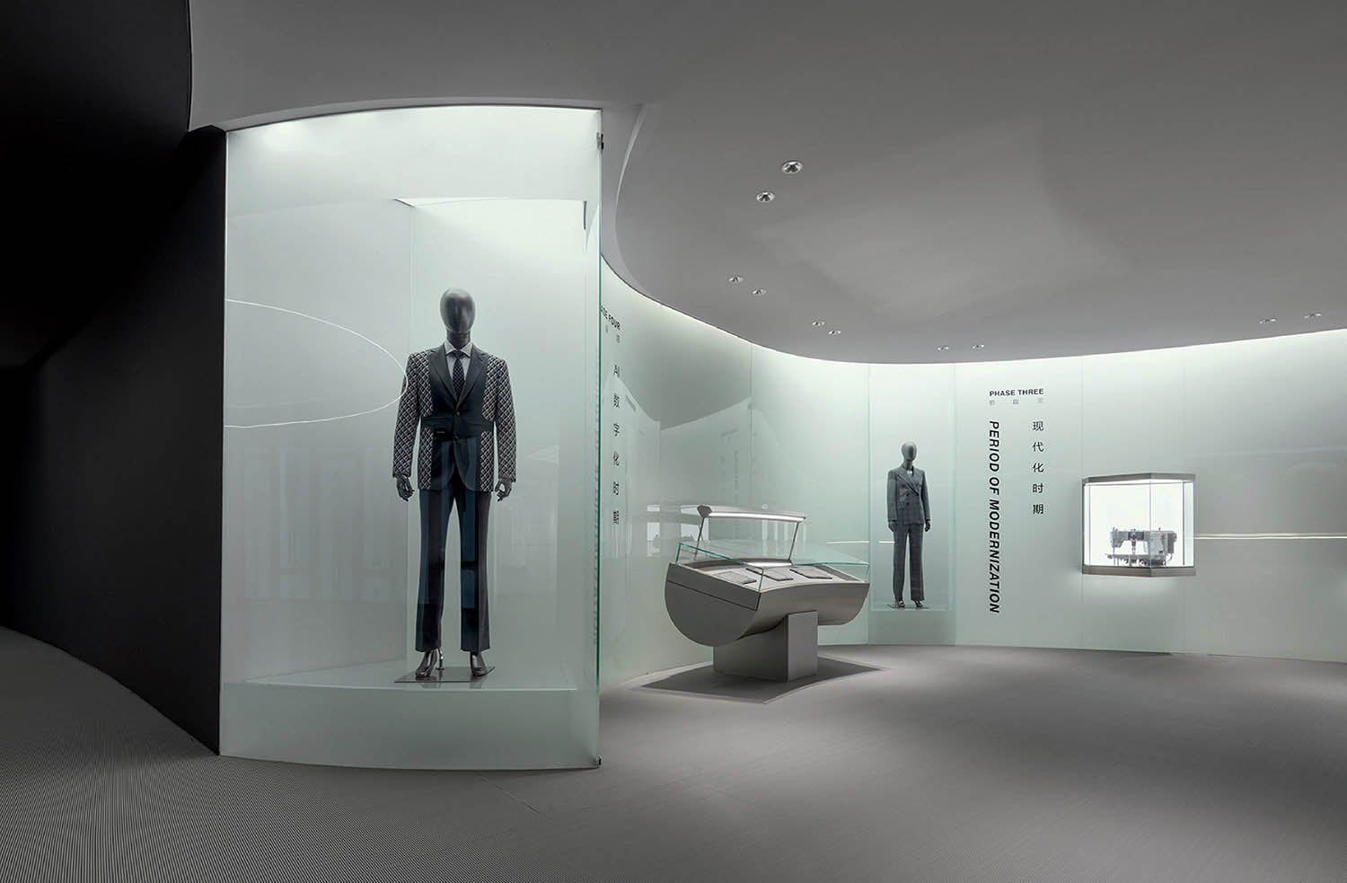 A display of a suit and tie on display.