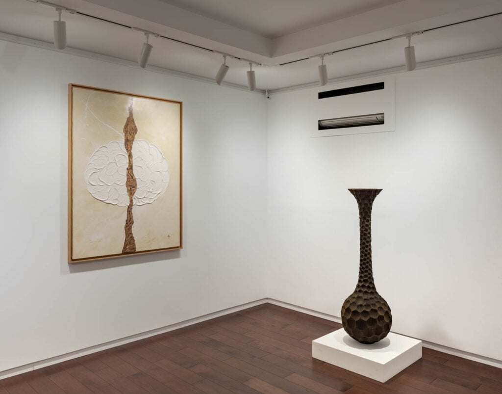 gallery with wood sculpture