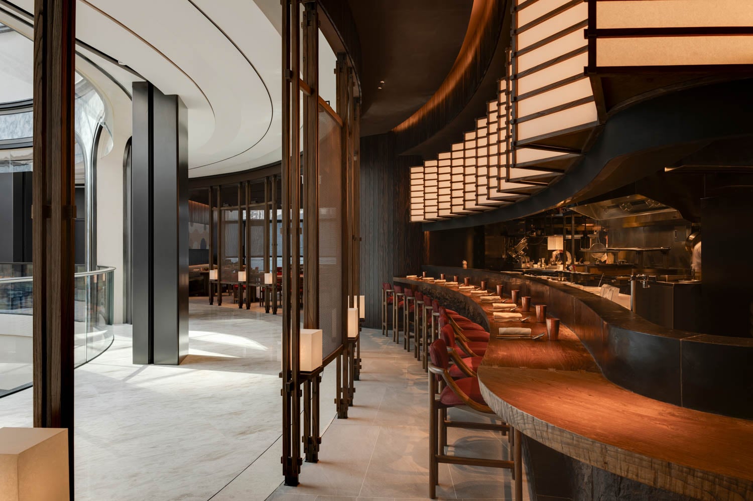 bar that snakes around gyu+bar