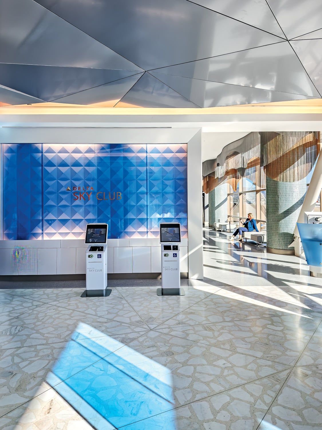  Diamond-pattern Palladiano terrazzo flooring and a custom stretched acoustic ceiling allude to icy formsDiamond-pattern Palladiano terrazzo flooring and a custom stretched acoustic ceiling allude to icy forms