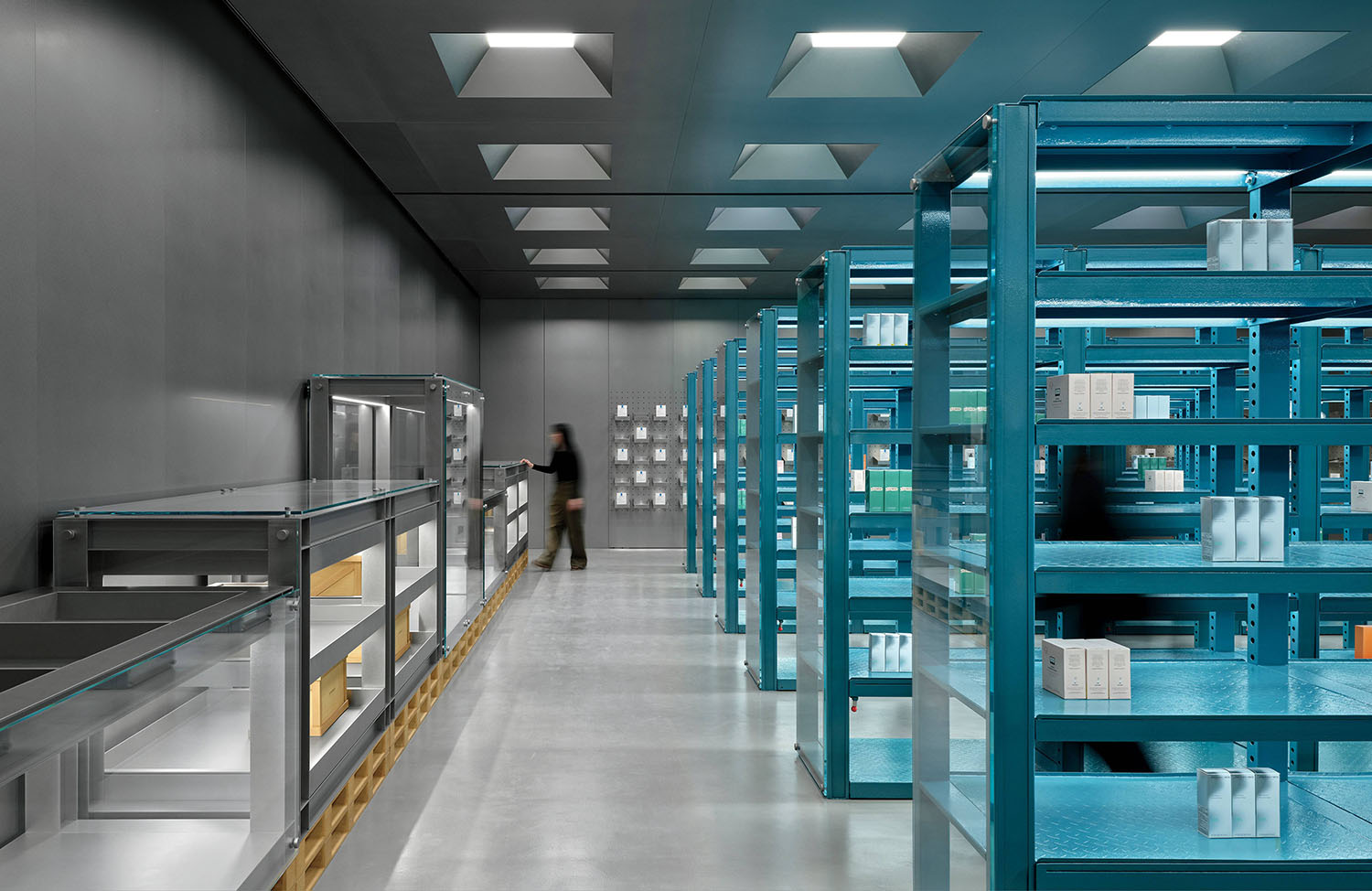 Harmay's Beijing Flagship Features A Bold Industrial Aesthetic